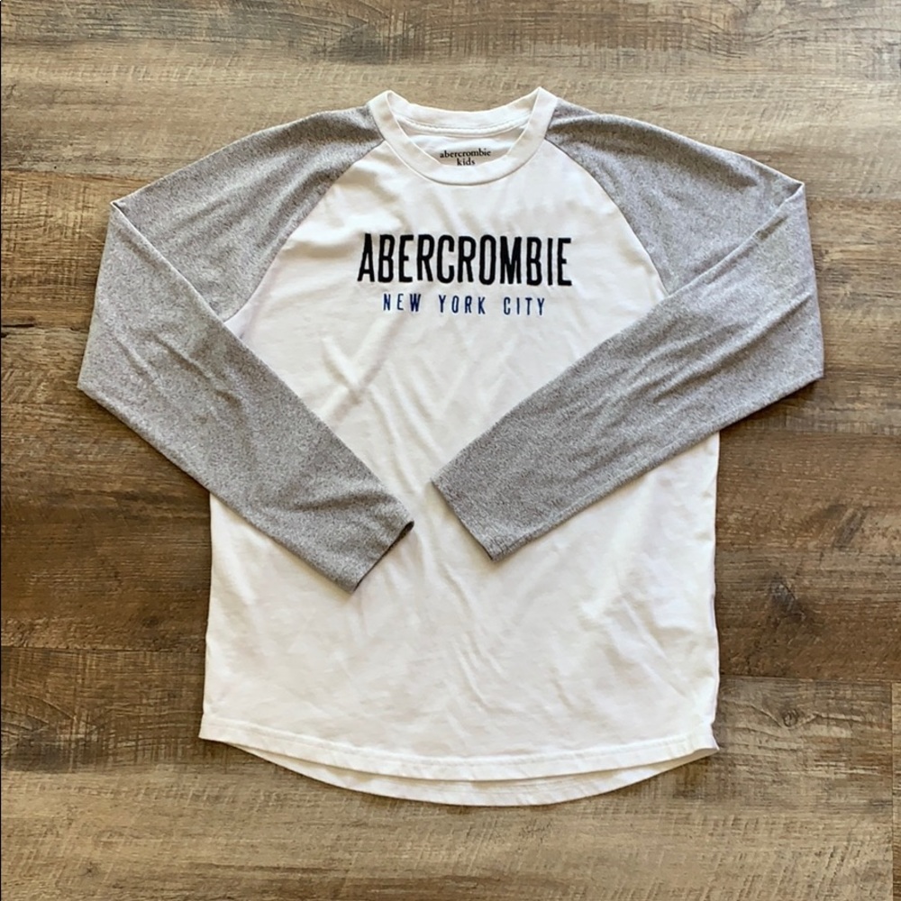Long sleeves tee White Boys Abercombie Size 15/16